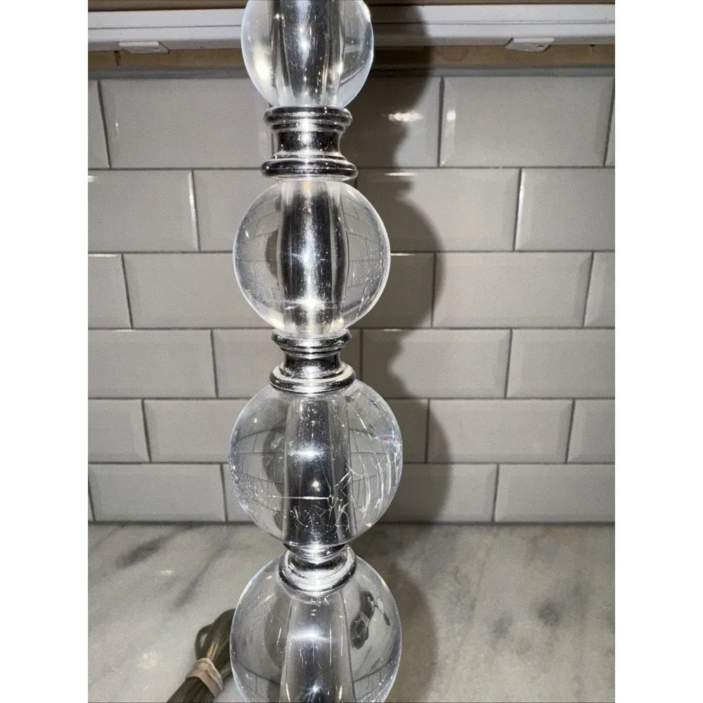 Vtg Acrylic‎ Lucite/silver Stacked Ball Table Lamp GW997